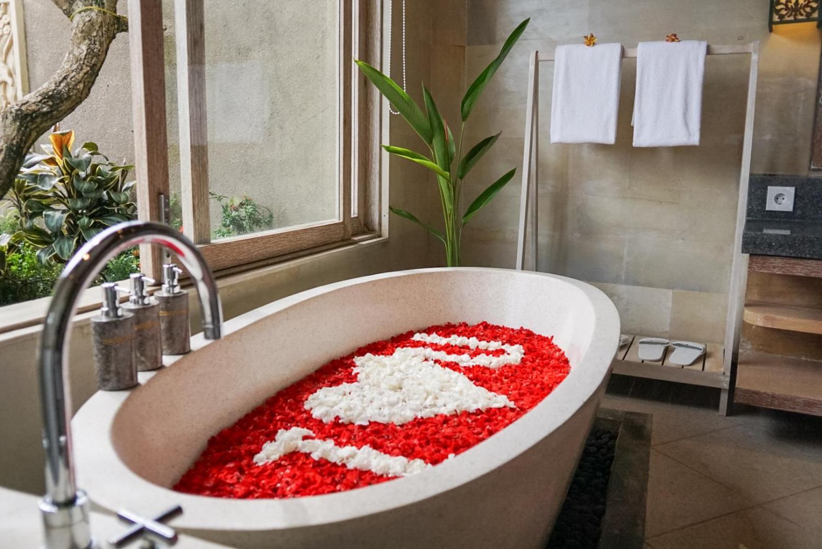 Happy Honeymoon Private Villa ウブド エクステリア 写真